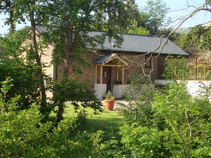 River Cottage@Cwm Mill - Riverside Family Holidays In The Black Mountains Hereford Extérieur photo